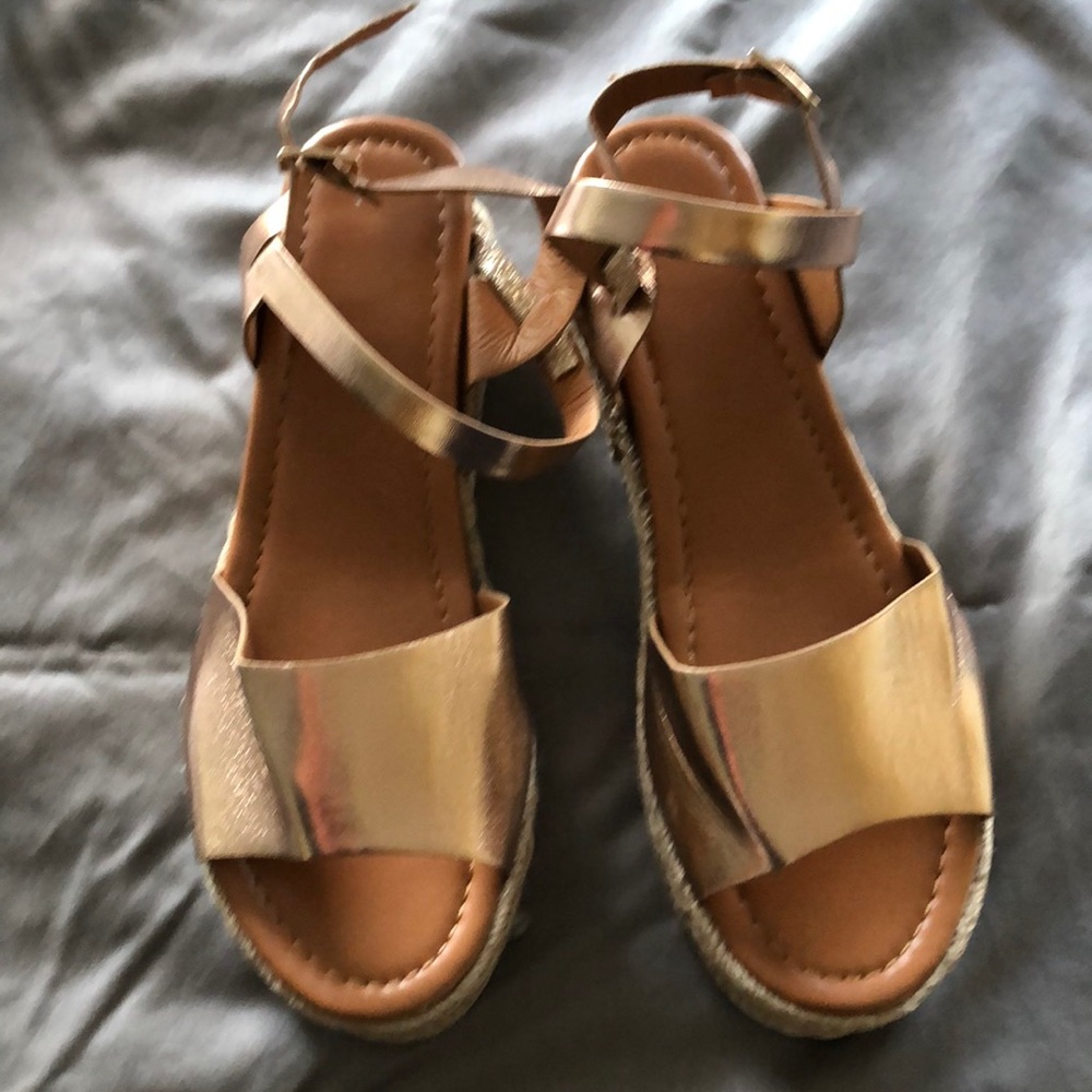 NBW platform sandals